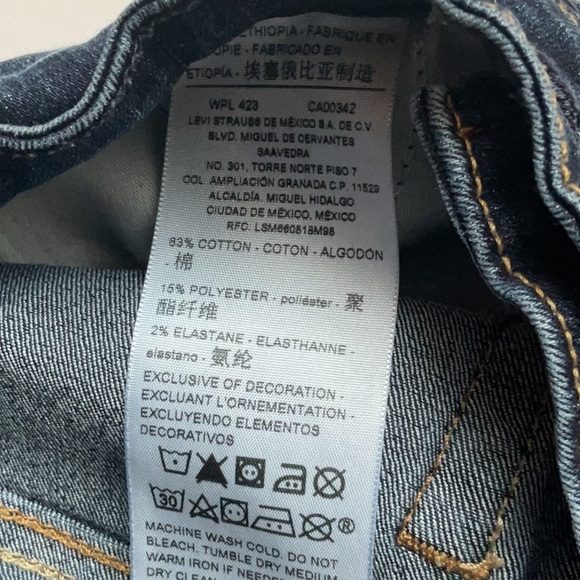 Signature Mid Rise Boot Cut Jeans - Picture 7 of 8